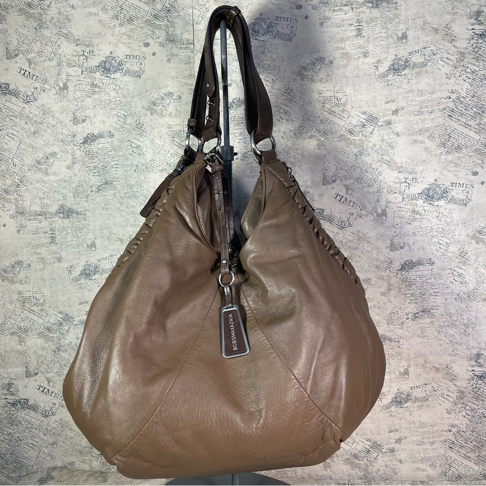 BCBGMAXAZRIA Large Buttery Soft Leather Hobo Bag Slouchy Shoulder Purse